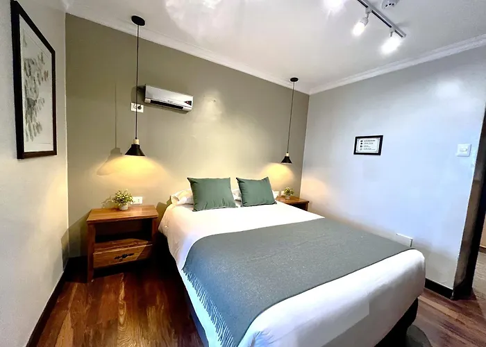 Hotel R Y R Pardo