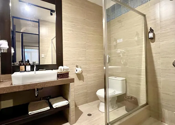 R Y R Pardo Hotel