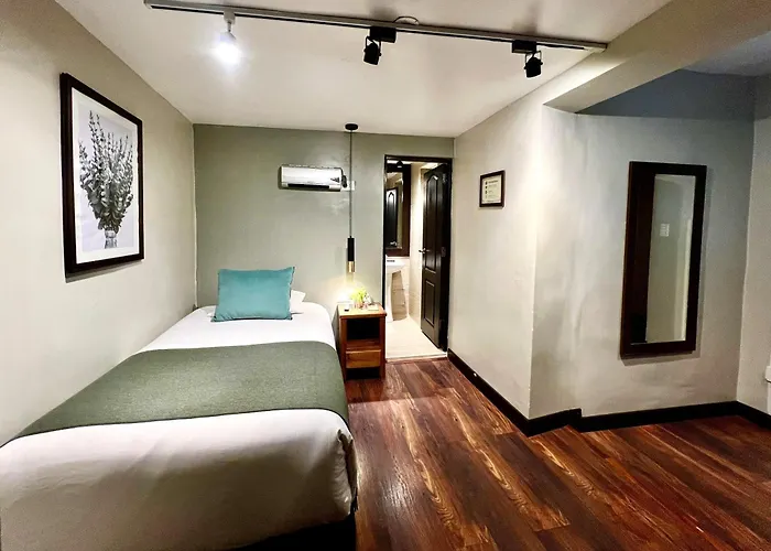 Hotel R Y R Pardo 3*