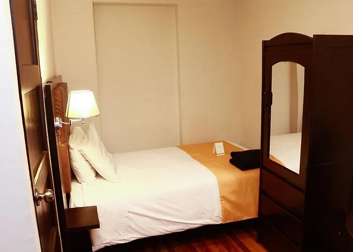 Hotel R Y R Pardo
